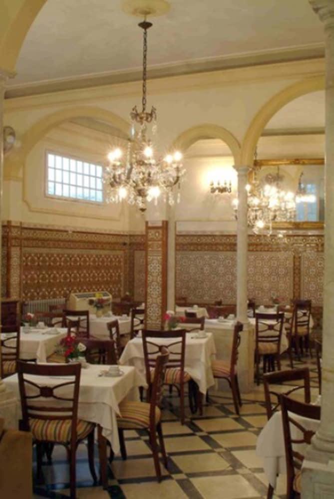 Hotel Simon Sevilla Bagian luar foto